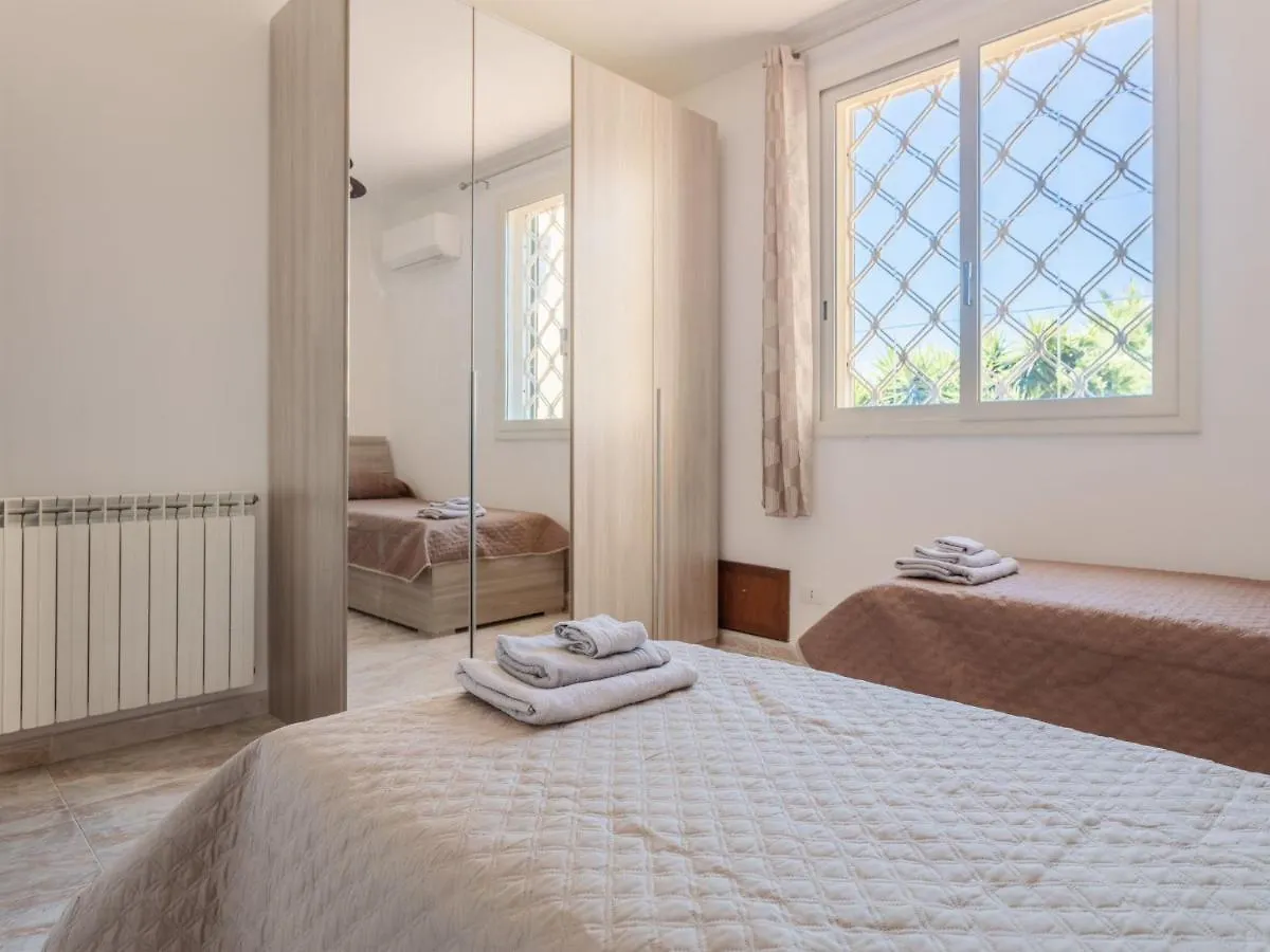 Holiday Home Alice By Interhome Ficarazzi 0*,